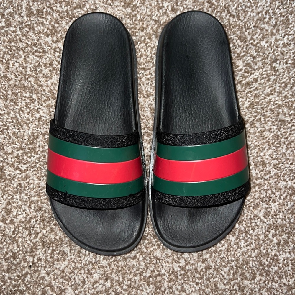 GUCCI SLIDES